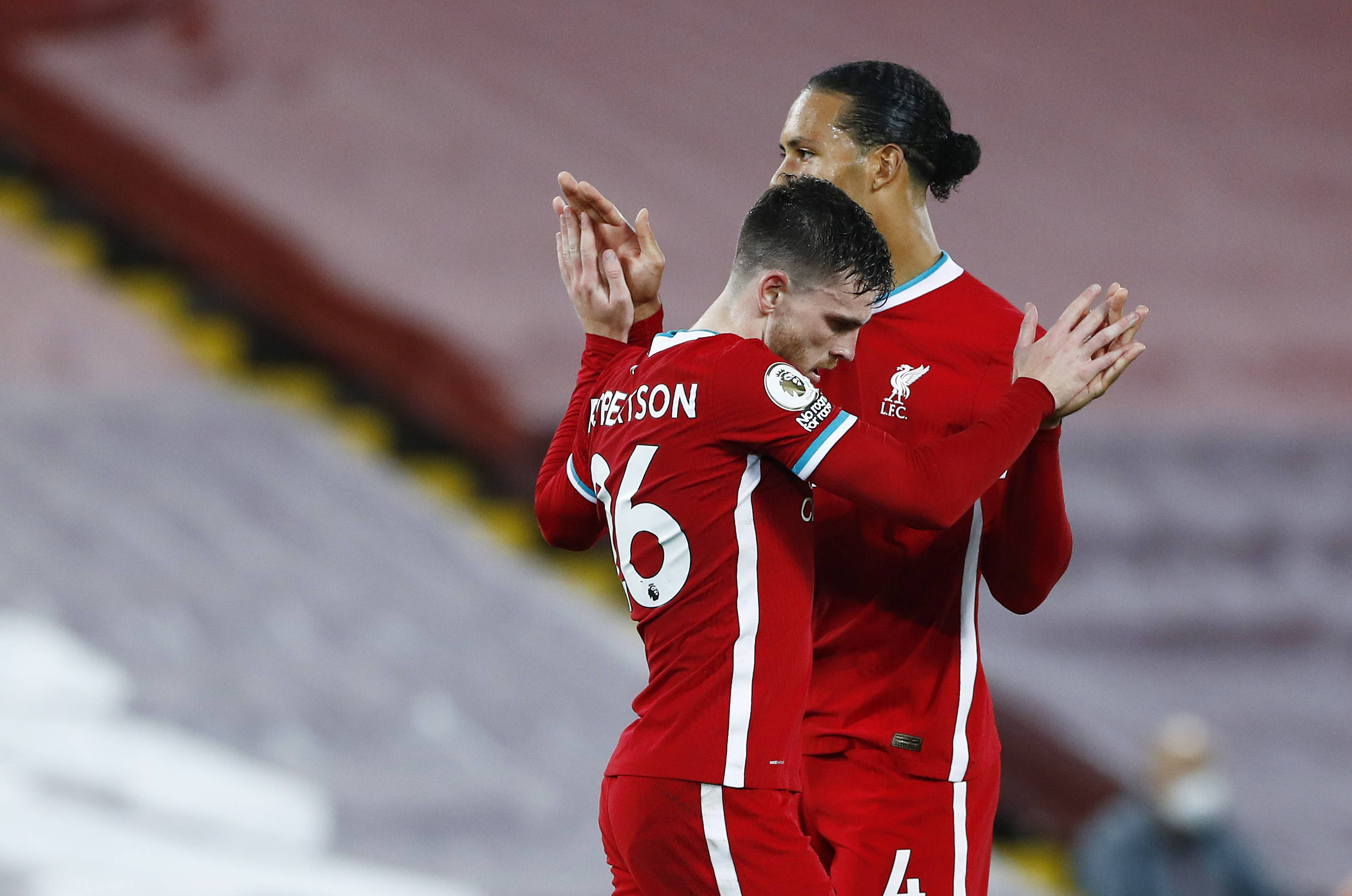 着球员的汗 着球员的汗